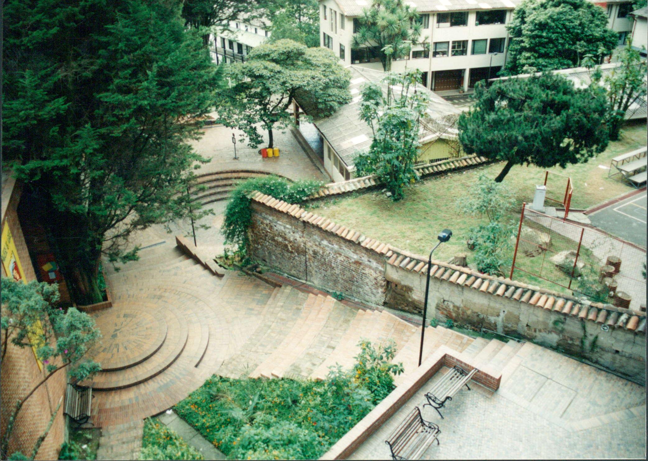 Cancha del CEDE y Bloque C