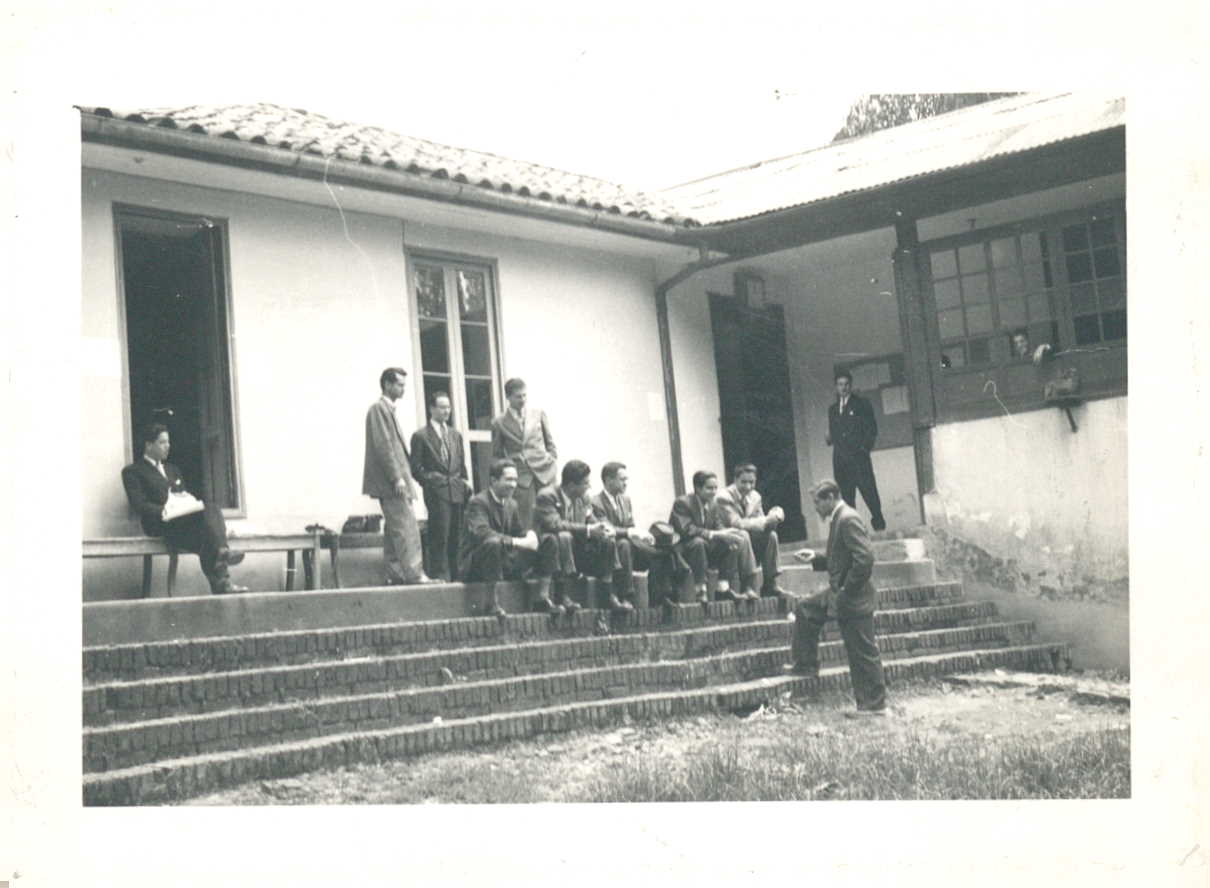 Estudiantes frente al Bloque I